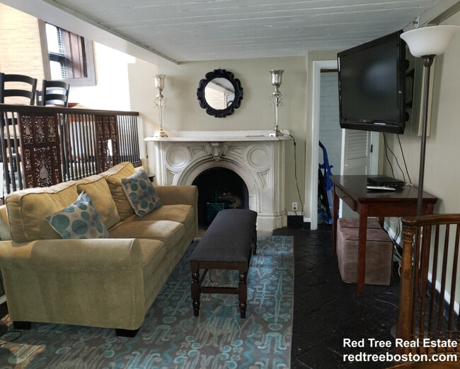 Photo - 115 Beacon St