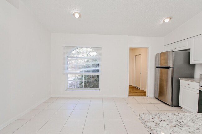 16600 SW 50th Cir