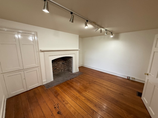 Photo - 263 N Limestone