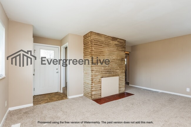 Photo - 125 Swallow Dr