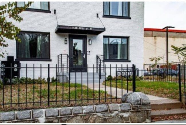 Photo - 1530 Neal St NE Unidad 1B