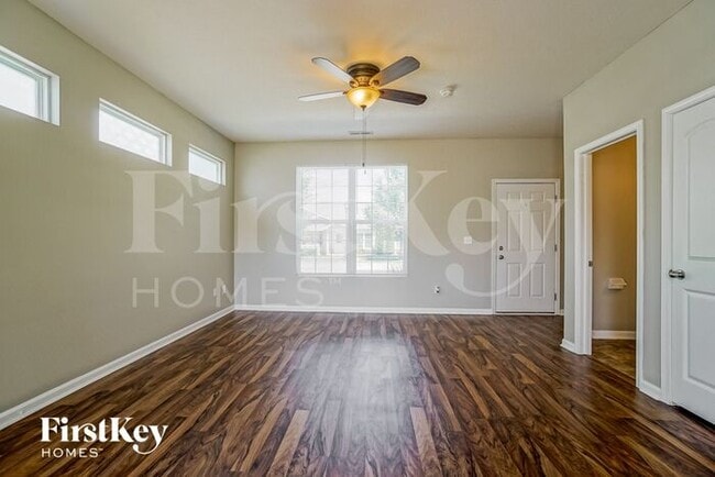 Photo - 5577 Eagle River Dr