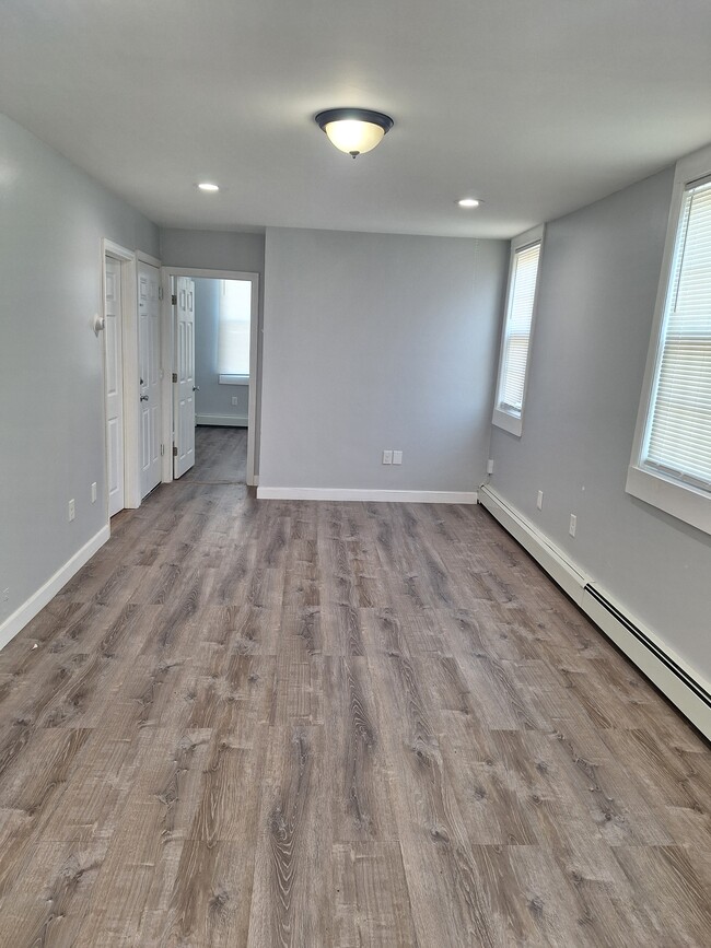 Sala de estar - 2220 E Edgar Rd Unidad #2 FL