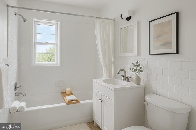 Photo - 2103 Fort Davis St SE