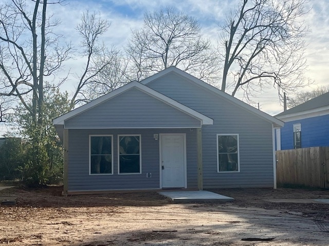 Building Photo - 226 W Chappell St Rental