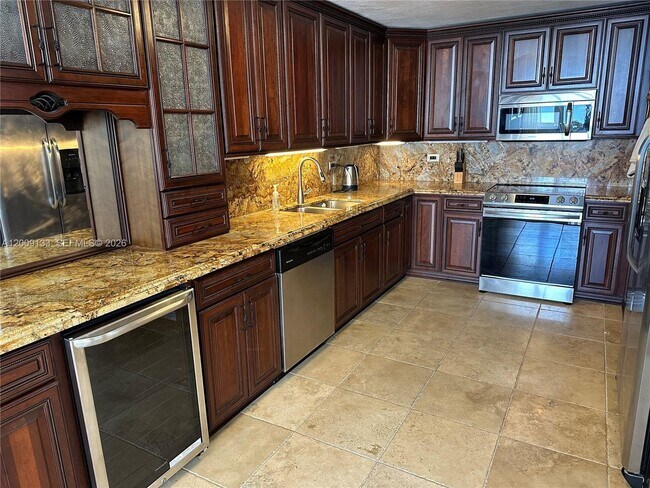 Photo - 6039 Collins Ave Unit # 1510
