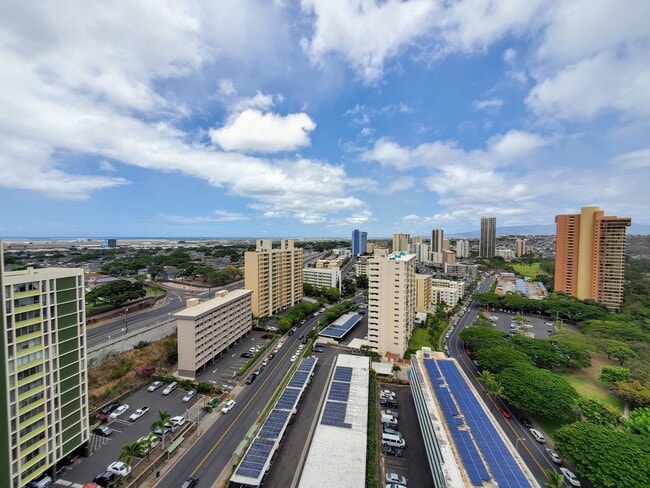 Building Photo - Available now | Studio, 1 bathroom with 1 ... Rental