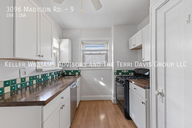 3096 Madison Rd Unit 9