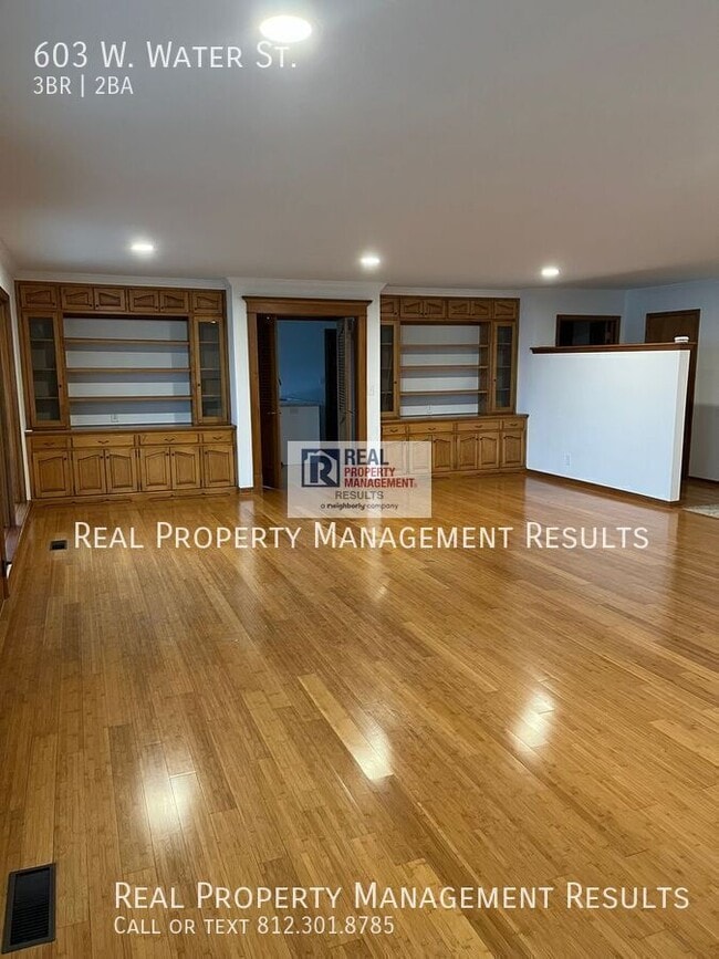 Photo - 603 W Water St