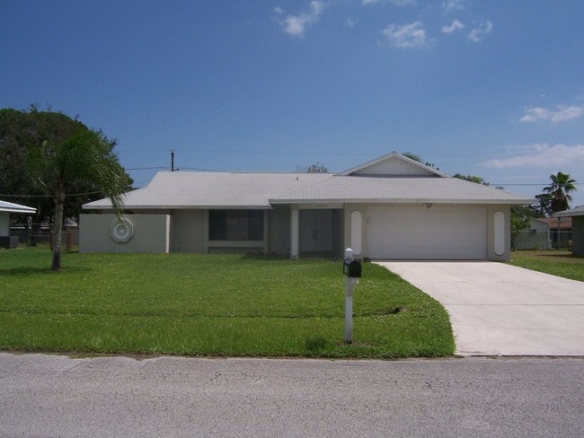 Photo - 2163 SE Shelter Dr House