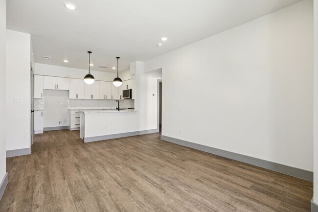 Photo - 2450 Wickersham Ln Unit 1917