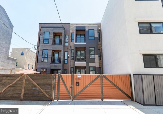 Photo - 2230 Frankford Ave Townhome