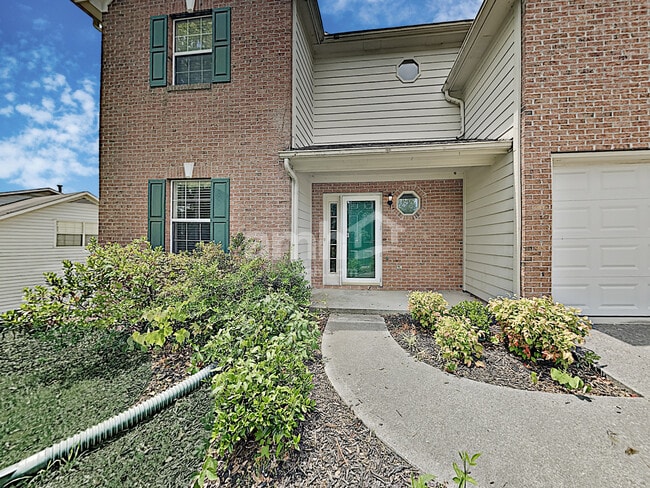 Building Photo - 1112 Oak Haven Rd