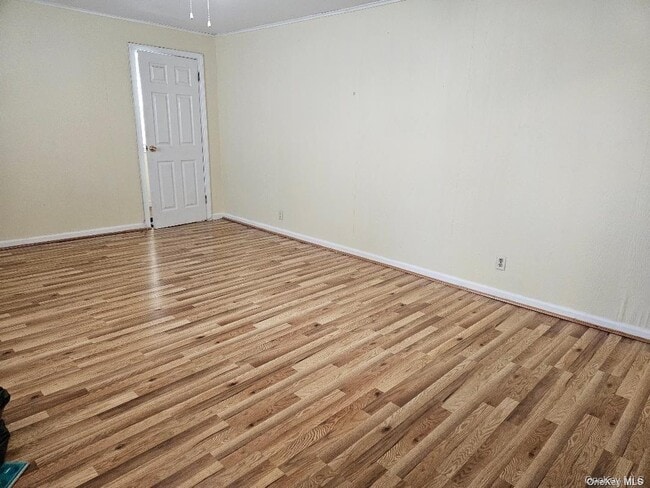 Photo - 560 E Broadway Unit Side