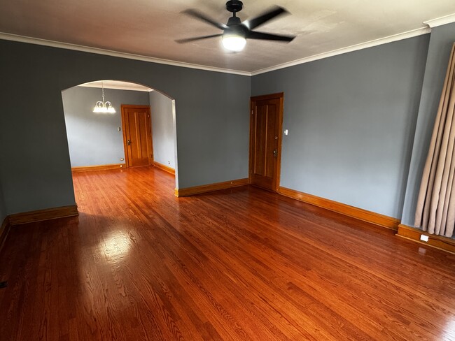 5750 N Meade Ave Unit 2