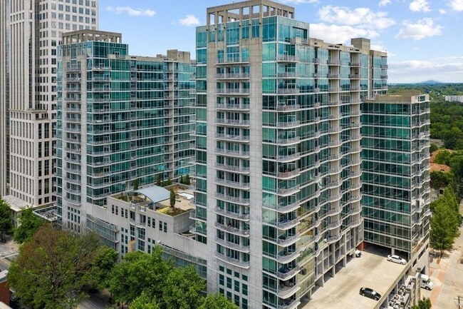 Building Photo - 923 Peachtree St NE Unit 1324