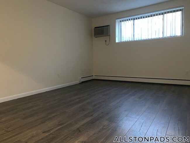 Building Photo - 26 Allston St Rental