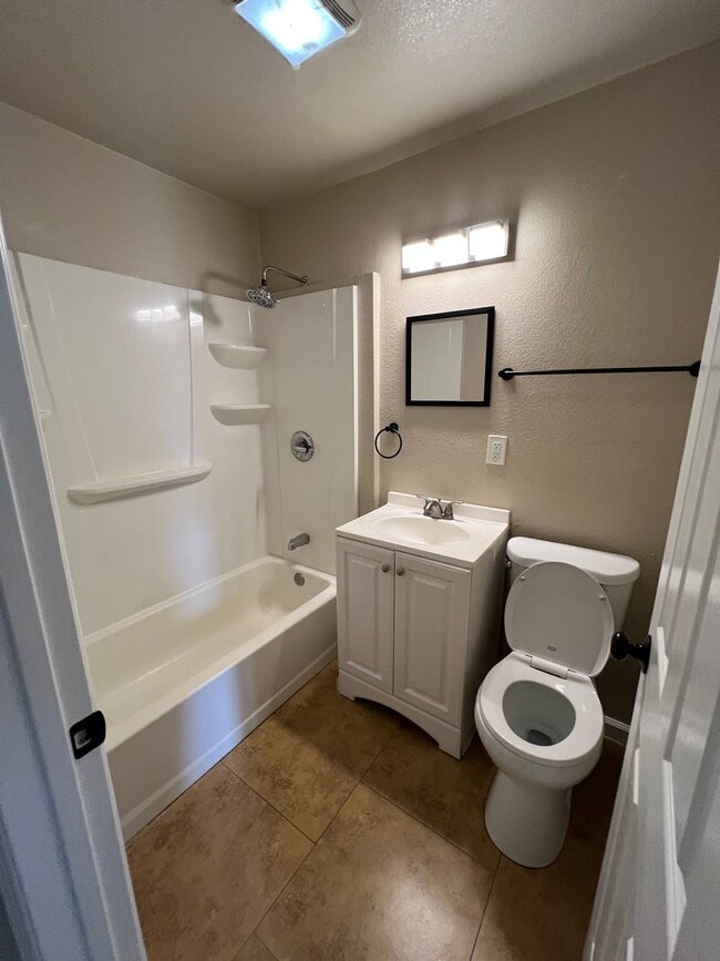 Photo - 304 N Sierra Vista Ave