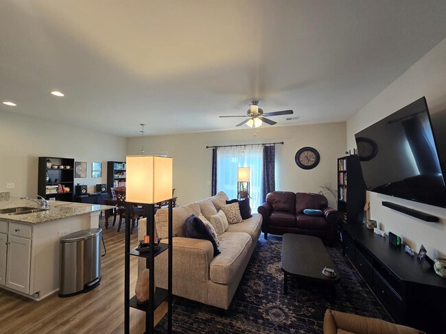 Photo - 1762 Snead Dr