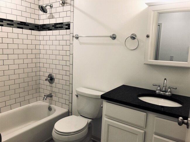 Photo - 5261 Ridge Avenue