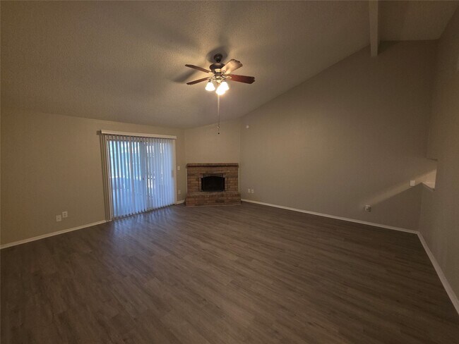 Photo - 21019 Western Valley Dr