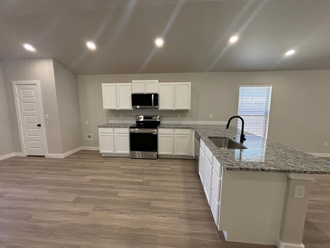 Photo - 1628 132nd St