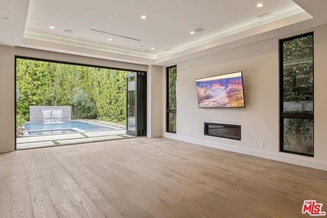 Photo - 6361 Drexel Ave