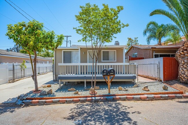 Photo - 32958 Urban Ave Unit Front House