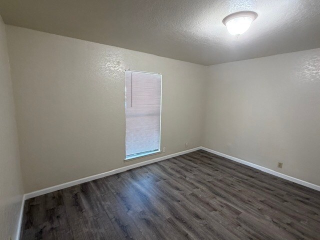 Manteca 2 Bedroom 1 Bathroom Duplex