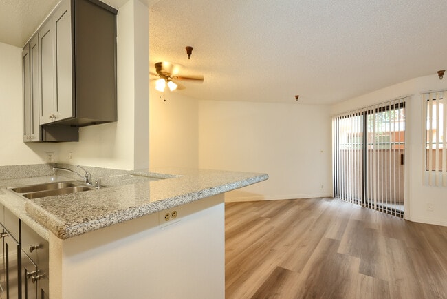 Photo - 1791 N Sycamore Ave