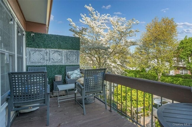 Photo - 149 Fenimore Rd Unit B1