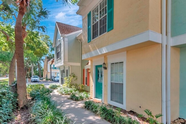 Photo - South Tampa 2 Bedroom w/ Office 2 Bathroom Townhome