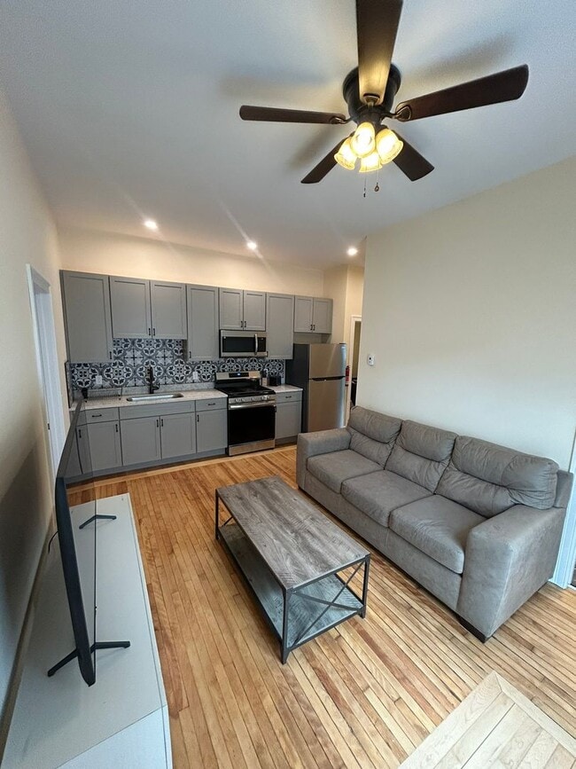 Photo - 416 Pearl St Unit 416 Pearl St #2 - Rent By the Room