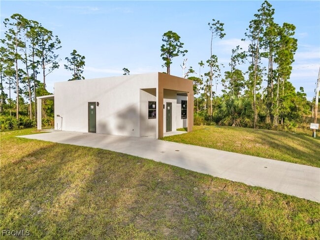 Building Photo - 935 Panda Dr Rental