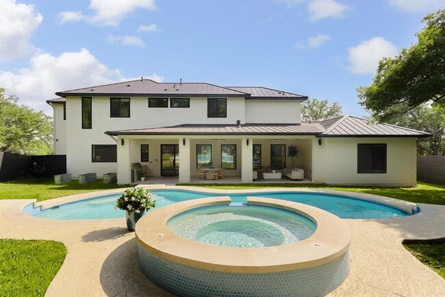 Photo - 1800 Bay Hill Dr