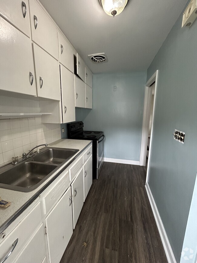 Building Photo - 2025 Ayers Ave Unit 2025 Ayers Rental