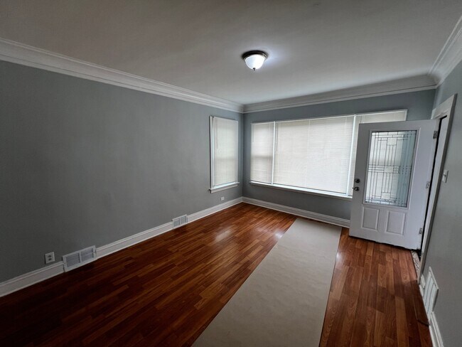 Photo - 346 W 113th St