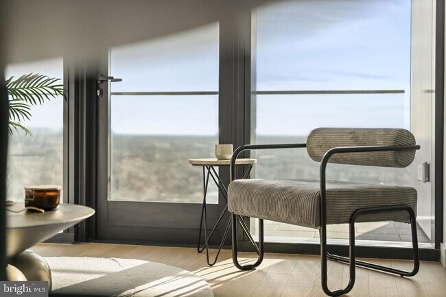 Photo - 210 S 12th St Unit PH1B