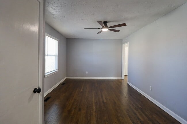 Photo - AVAILABLE NOW | VOUCHERS WELCOMED | 4 Bed | 2 Bath | West Tulsa