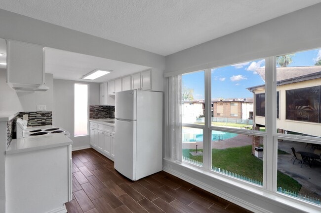 Photo - 7047 Bissonnet St Unidad 117