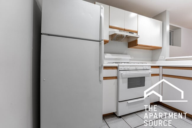 Photo - 1933 N Sedgwick St Unidad G