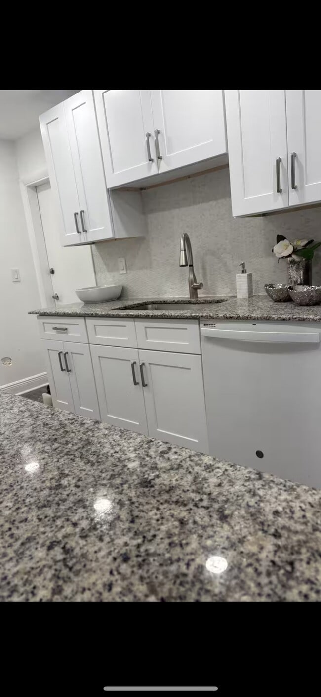 Photo - 1501 Curlew Ave