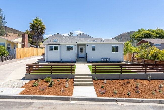 340 Graves Ave