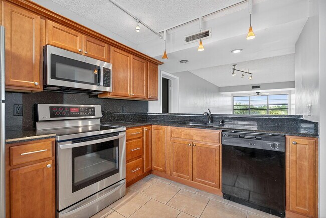 Photo - 3507 Village Blvd Unit 402