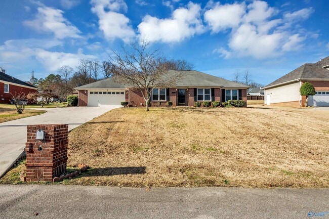 Photo - 212 Warfe Ct