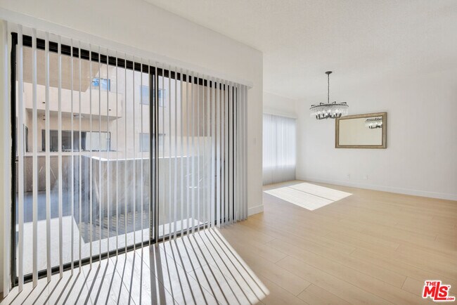 Photo - 1727 S Bentley Ave Unit 205