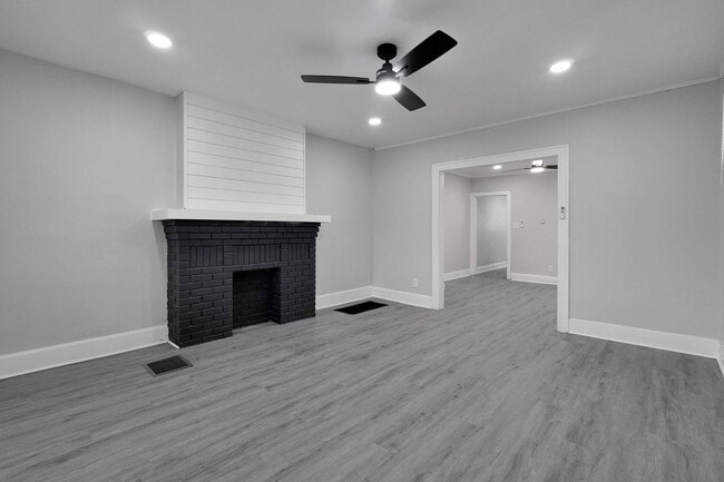 Photo - 1867-1869 Cleveland Ave Unit 1869