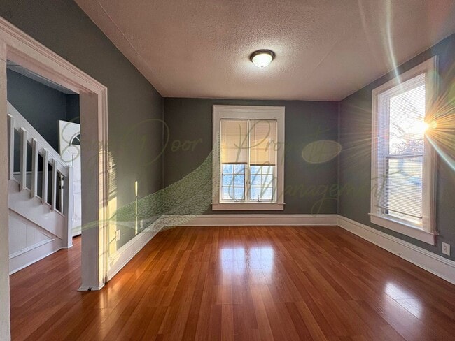 Photo - AVAILABLE NOW!!!!!