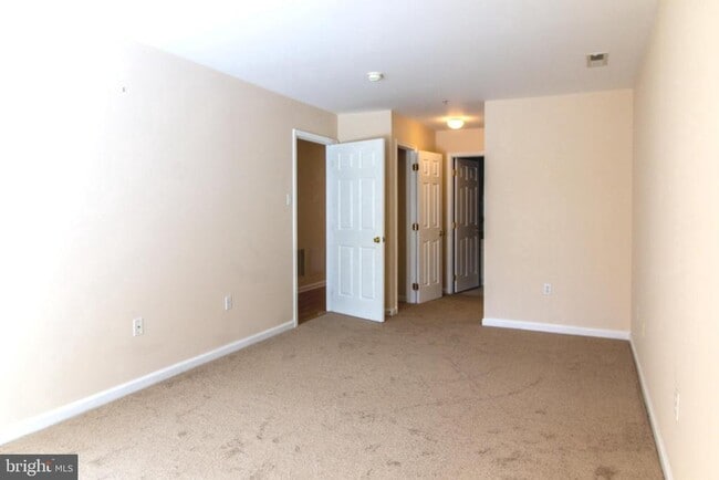 Photo - 9228 Blue Grass Rd Unidad 37