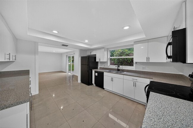 Photo - 206 NW 5th Ave